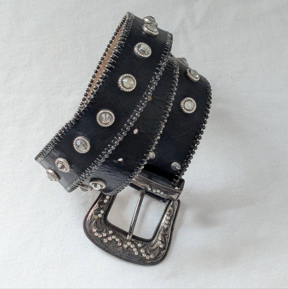 Vintage LeatherRock Black Belt For Women With Studs. Size Midium 34 Made in USA - Picture 2 of 13
